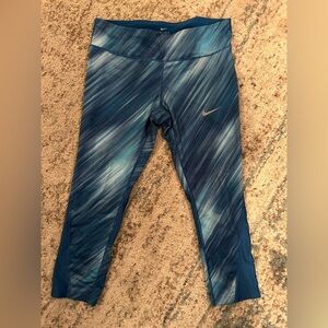 Nike Women’s dri-fit workout leggings